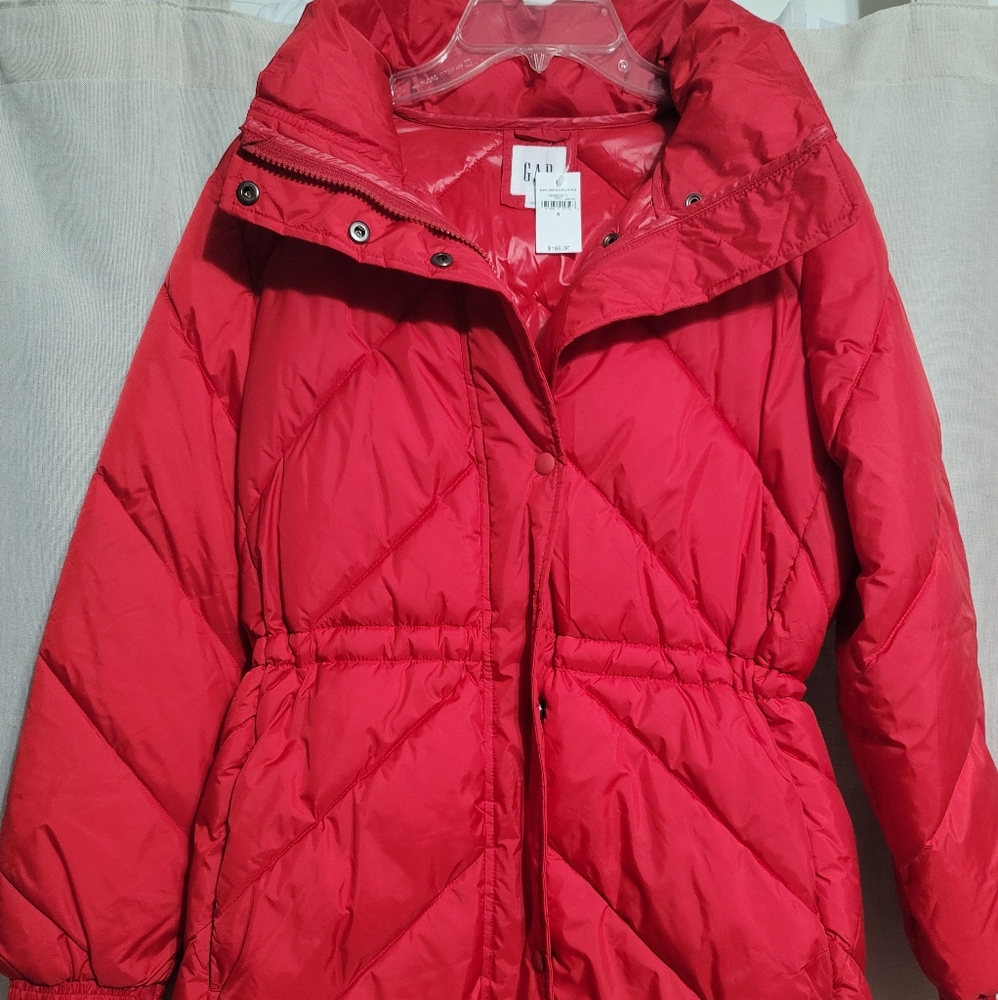 Red Gap Puffer Jacket (Size Small)